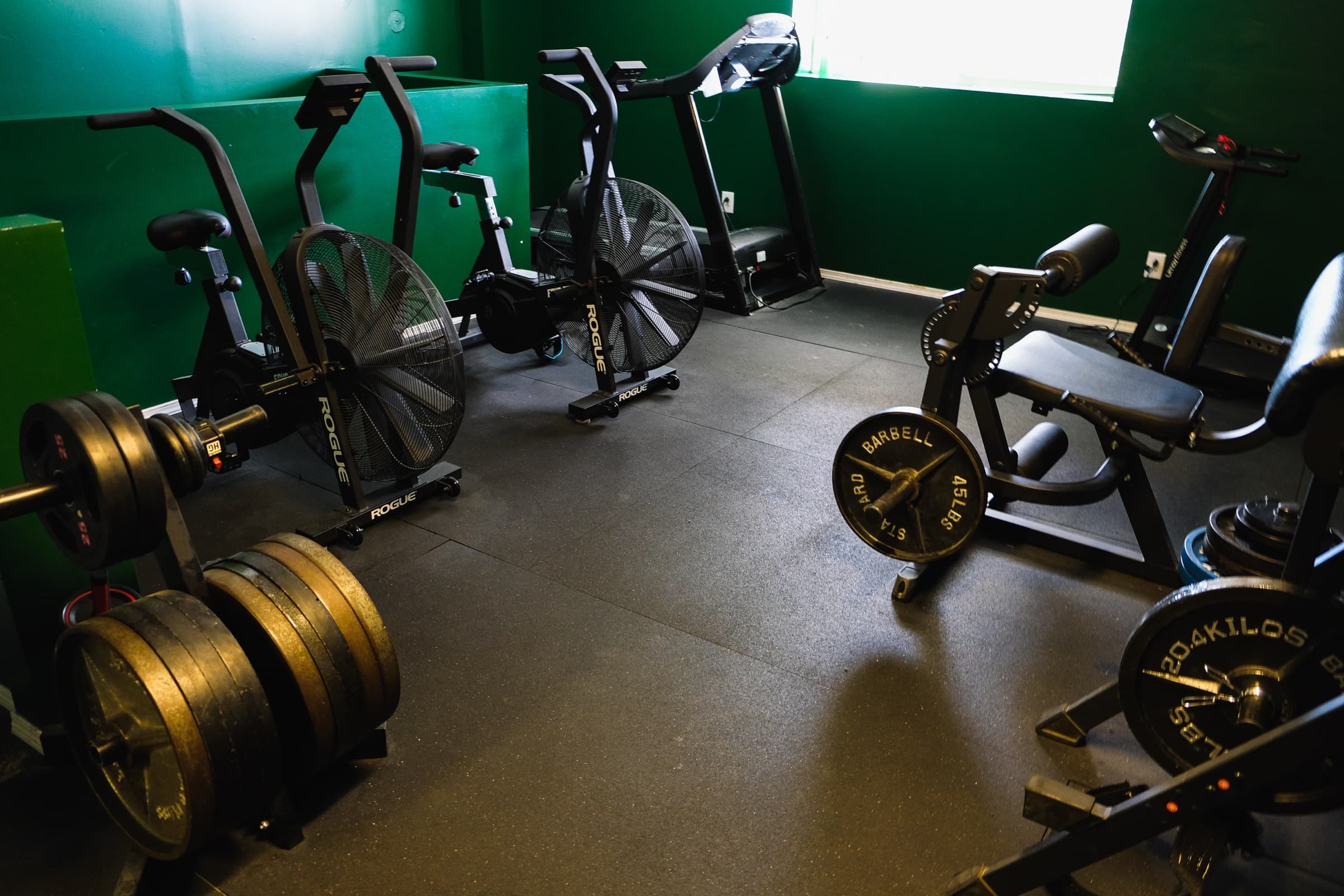 Public House Barbell Club community and athletes